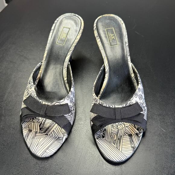 Anne Klein y2k 90s Black White Abstract Roses Open Toe Kitten Heels 7.5 - Picture 9 of 9